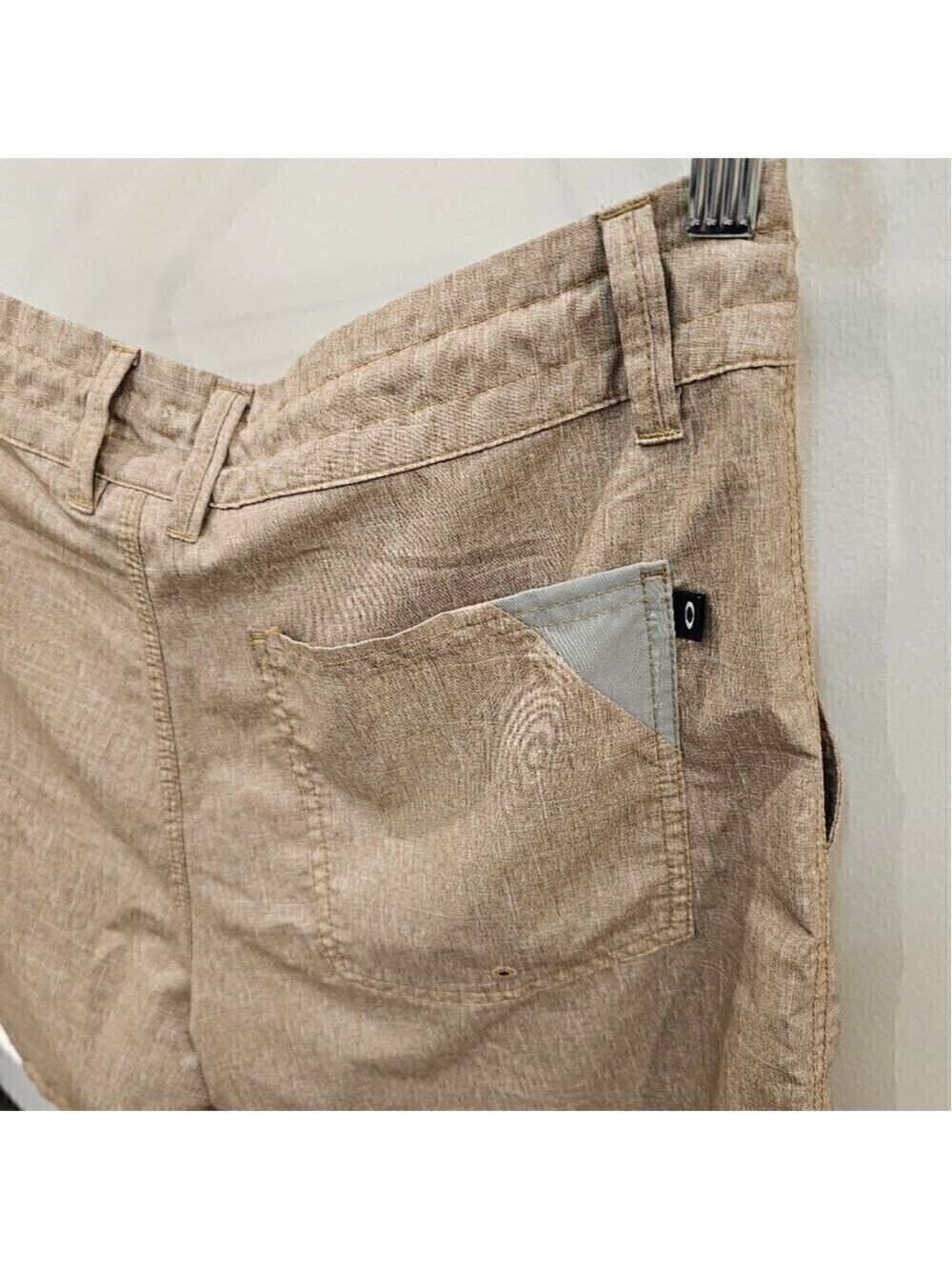 Oakley Tan Quick Dry Hybrid Swim Athletic Shorts Size 32 - Picture 5 of 7